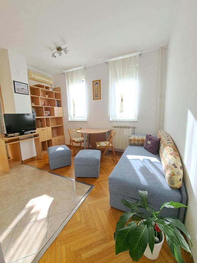 Apartamento Ramonda Belgrado Exterior foto